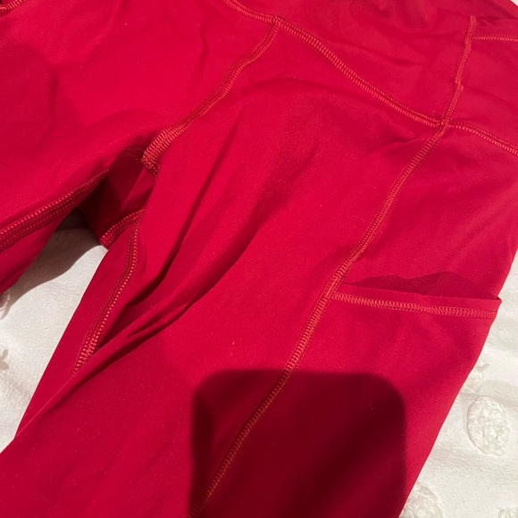 LULULEMON FAST & FREE - BNWOT - Picture 5 of 10